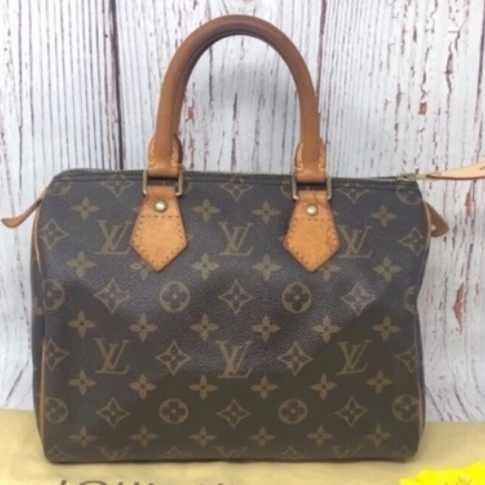 Take LV Auth Quiz Y or N-then look inside 4 answer - Picture 7 of 8